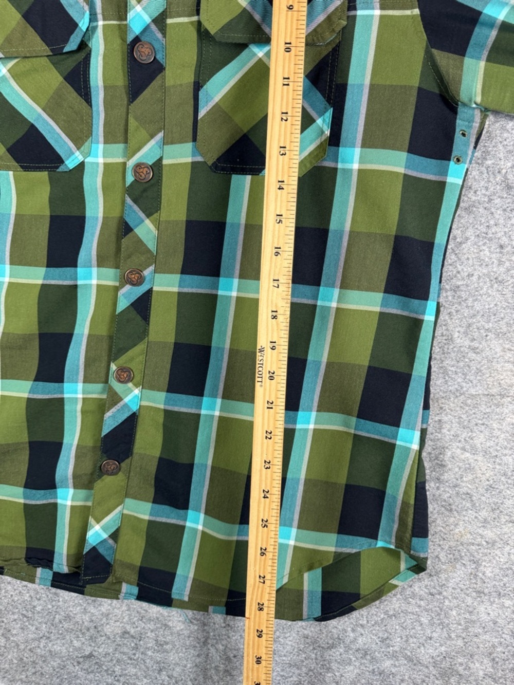 Sombrio Green Black Plaid Flannel Button Up Shirt Size XL Outdoor Casual Utility - Picture 9 of 14